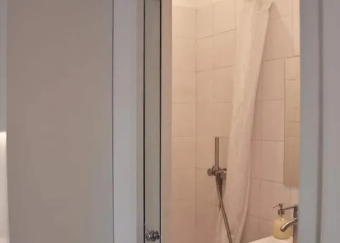 Centre Maubert Notre Dame Beau Calme Lumineux Salle De Bains Ascenseur Climatisation Апартаменты Париж